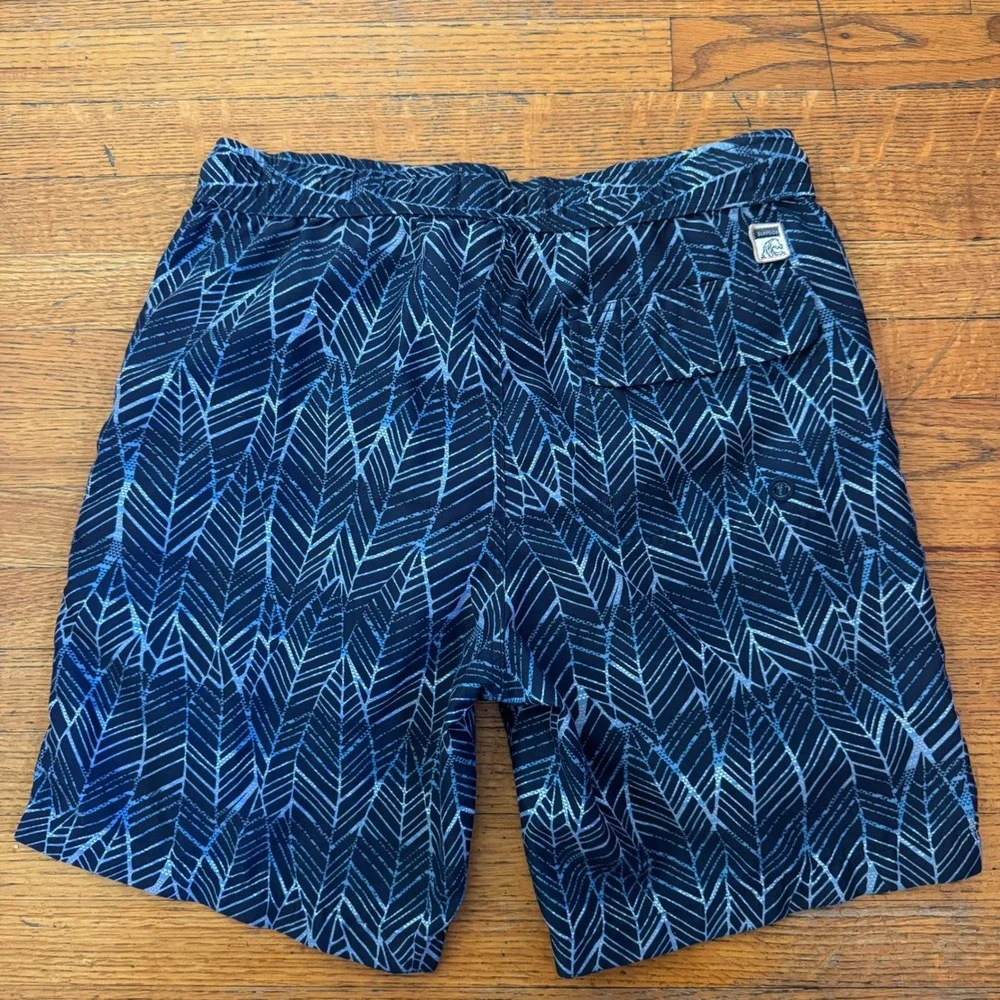 Surfside Supply Mens Blue Geometric Leaf Print Swim Trunks Small 6.5 Inseam